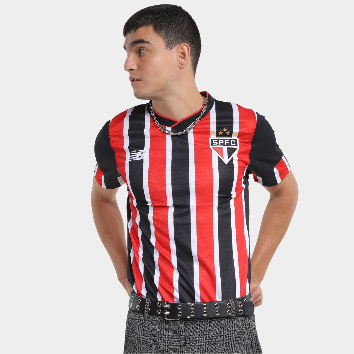 https://static.saostore.com.br/produtos/camisa-sao-paulo-ii-2425-sn-torcedor-new-balance-masculina/56/39U-9333-056/39U-9333-056_zoom7.jpg